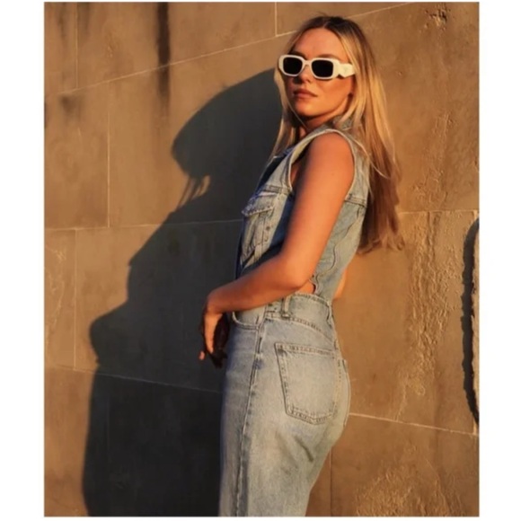 Zara Bloggers Favorite Cut Out
Sleeveless Denim Distressed Jumpsuit Size Medium - Picture 3 of 16